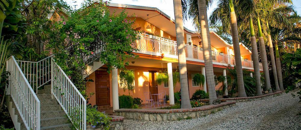 Palm Inn Hotel Port-au-Prince Buitenkant foto